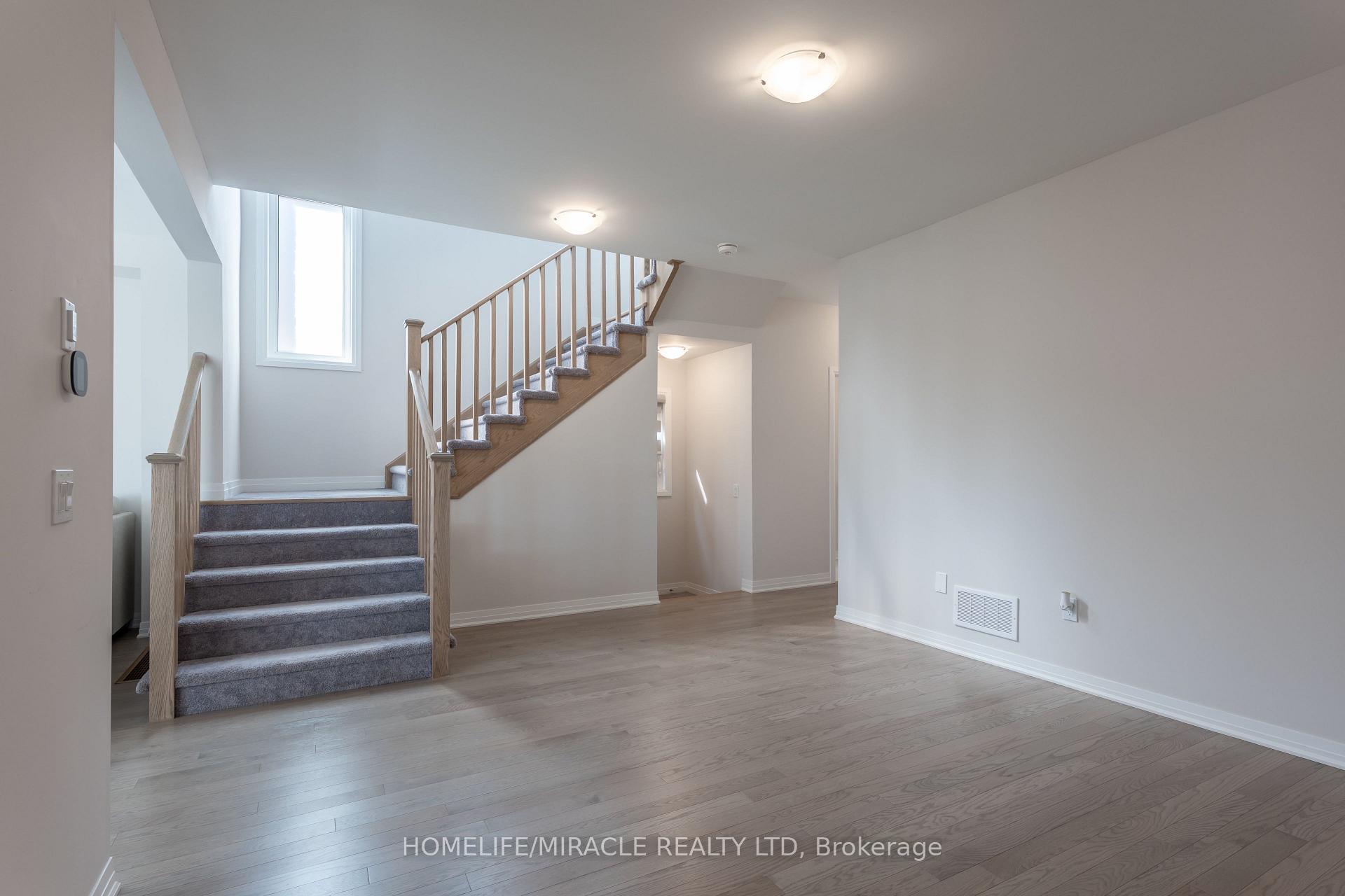 Photo 14 of 69 Mary Watson Street, North Dumfries, Ayr — HOMEH