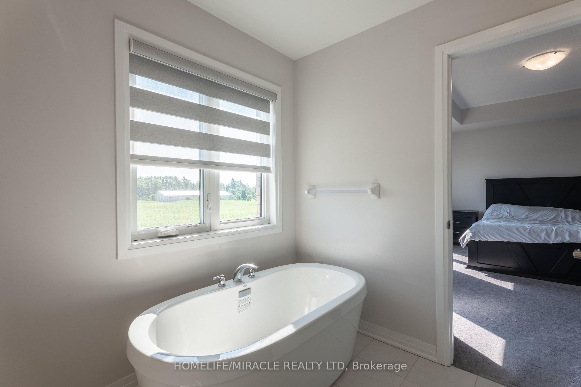 Photo 36 of 69 Mary Watson Street, North Dumfries, Ayr — HOMEH