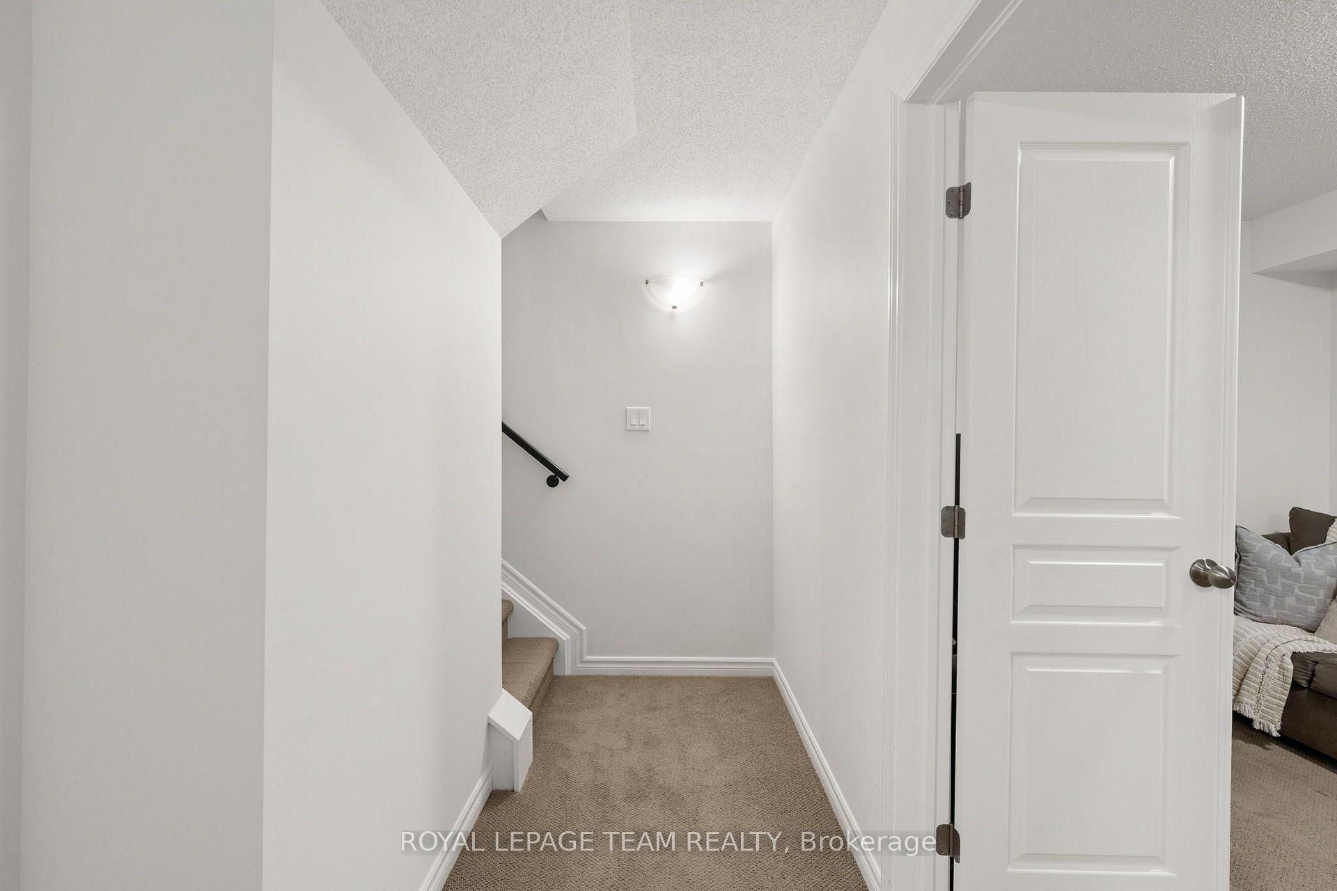 Photo 30 of 212 Pembina Private, Ottawa, Riverside South/Gloucester Glen — HOMEH