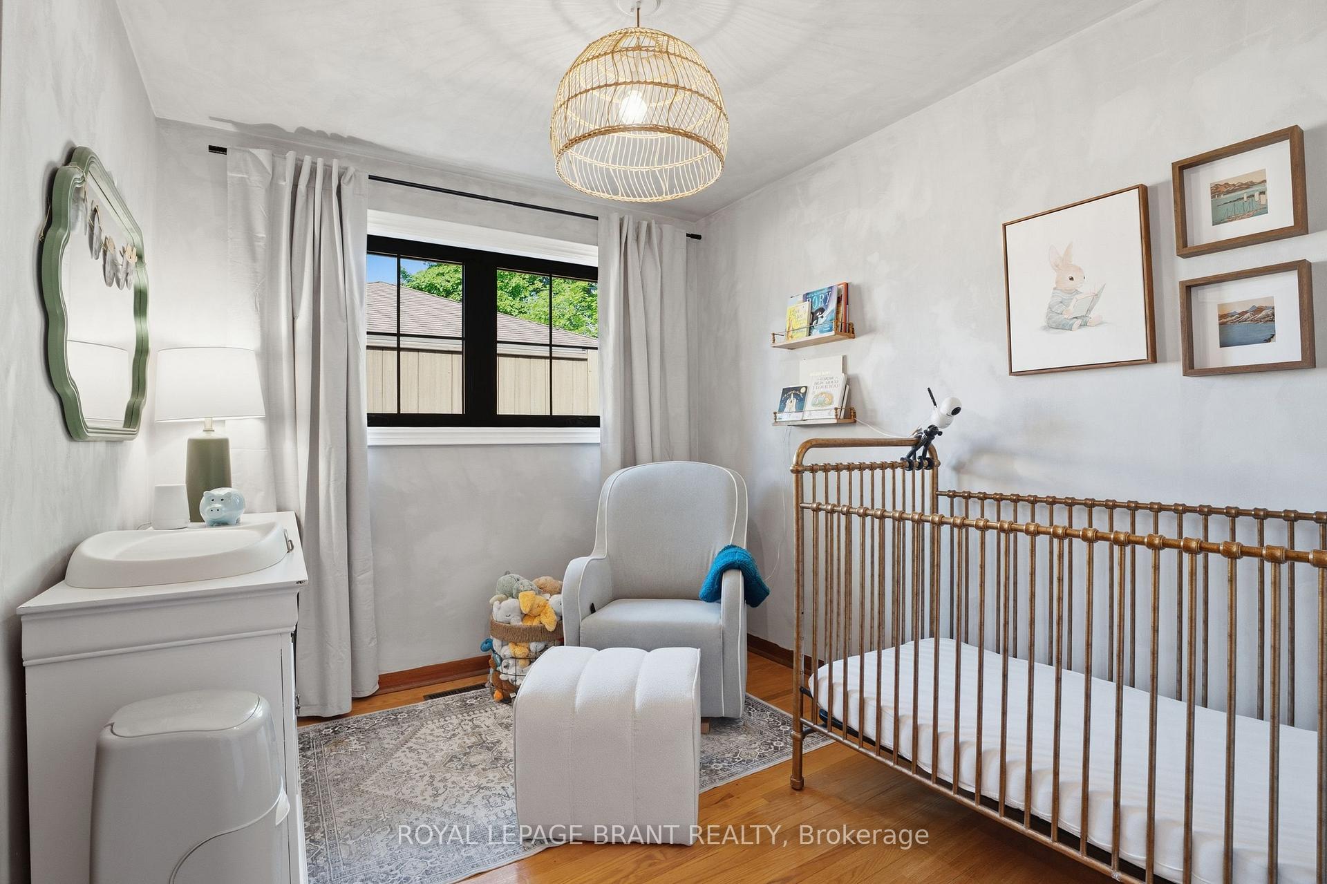 Photo 8 of 6 Mccammon Street, Brant, Paris — HOMEH