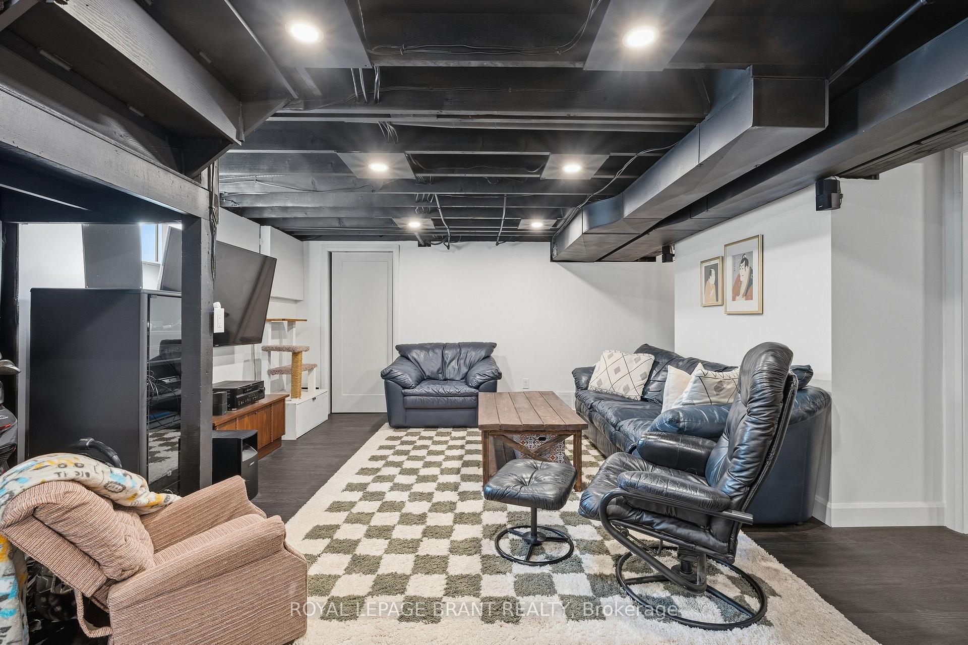 Photo 11 of 6 Mccammon Street, Brant, Paris — HOMEH