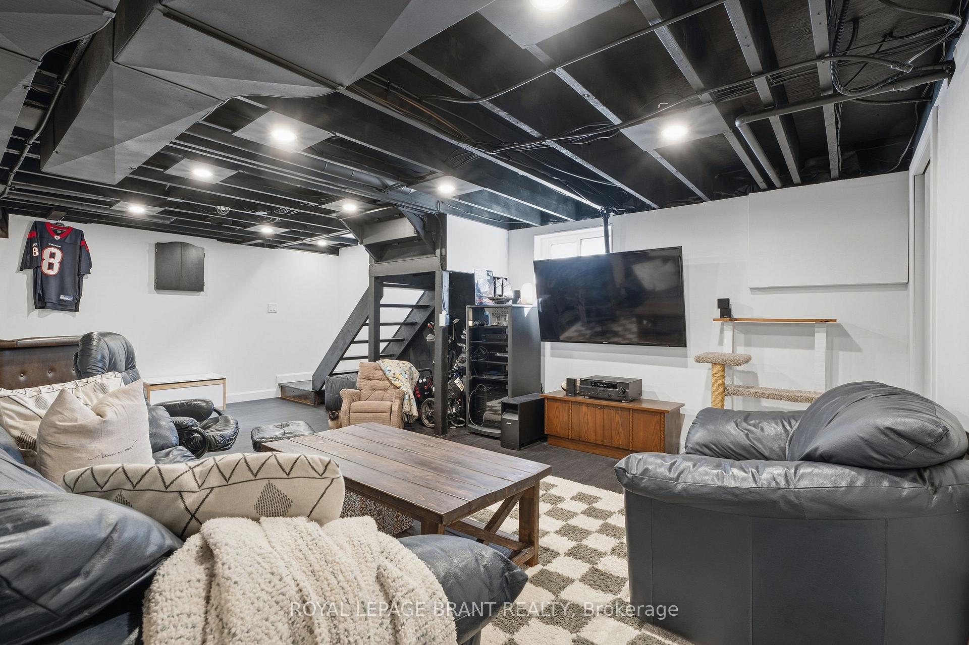 Photo 12 of 6 Mccammon Street, Brant, Paris — HOMEH