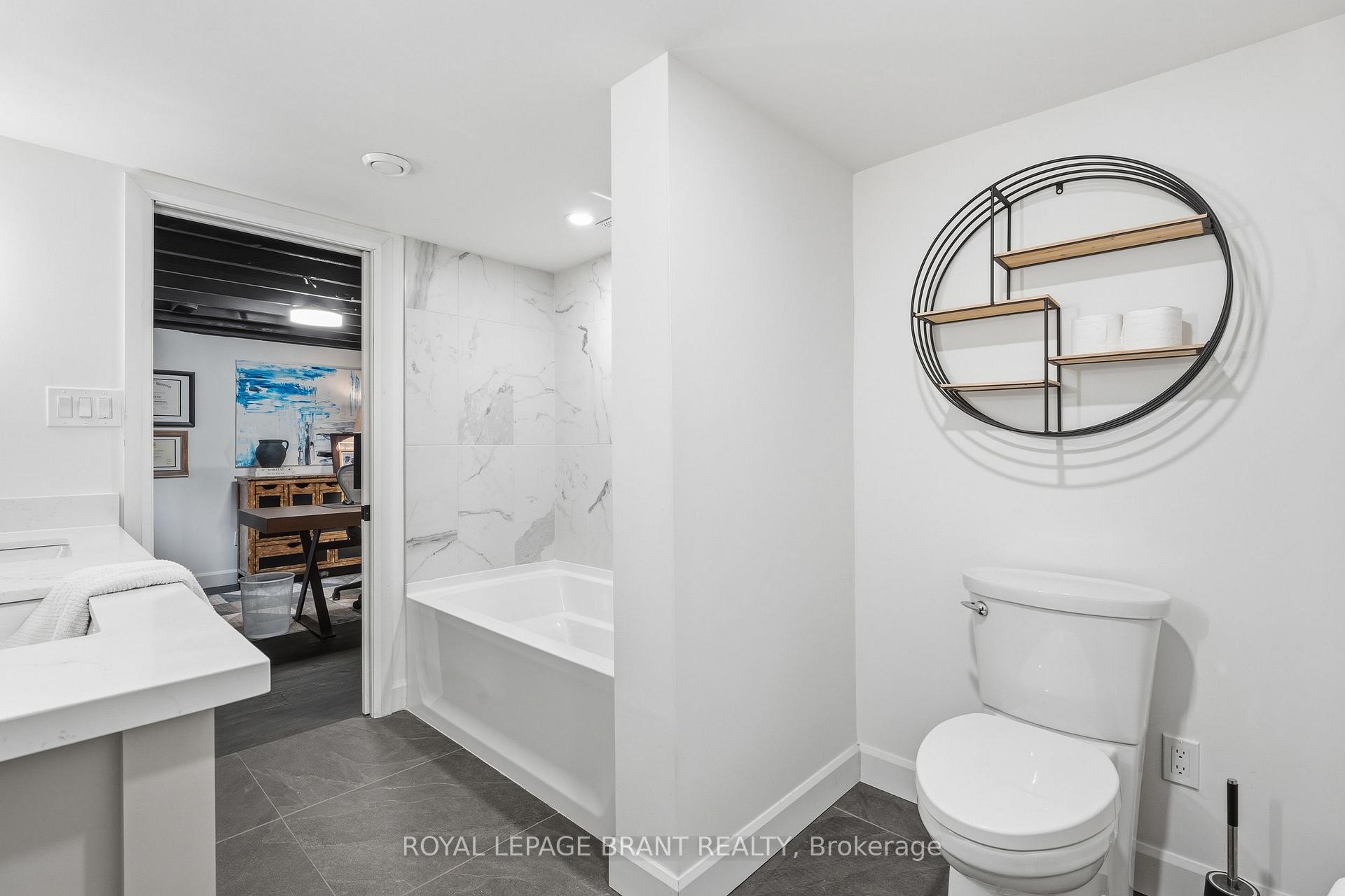 Photo 16 of 6 Mccammon Street, Brant, Paris — HOMEH