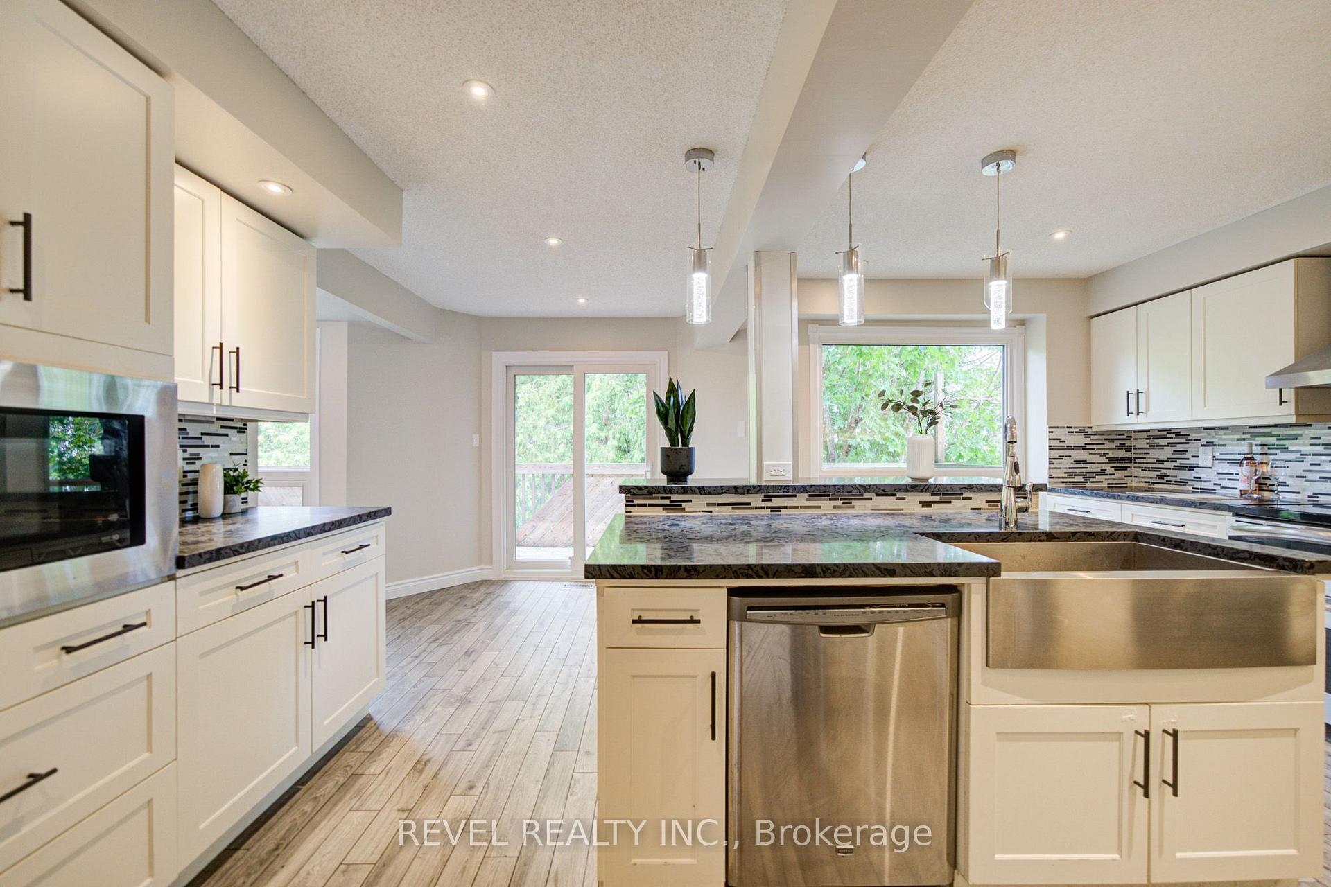 Photo 13 of 2141 Theoden Court, Pickering, Brock Ridge — HOMEH