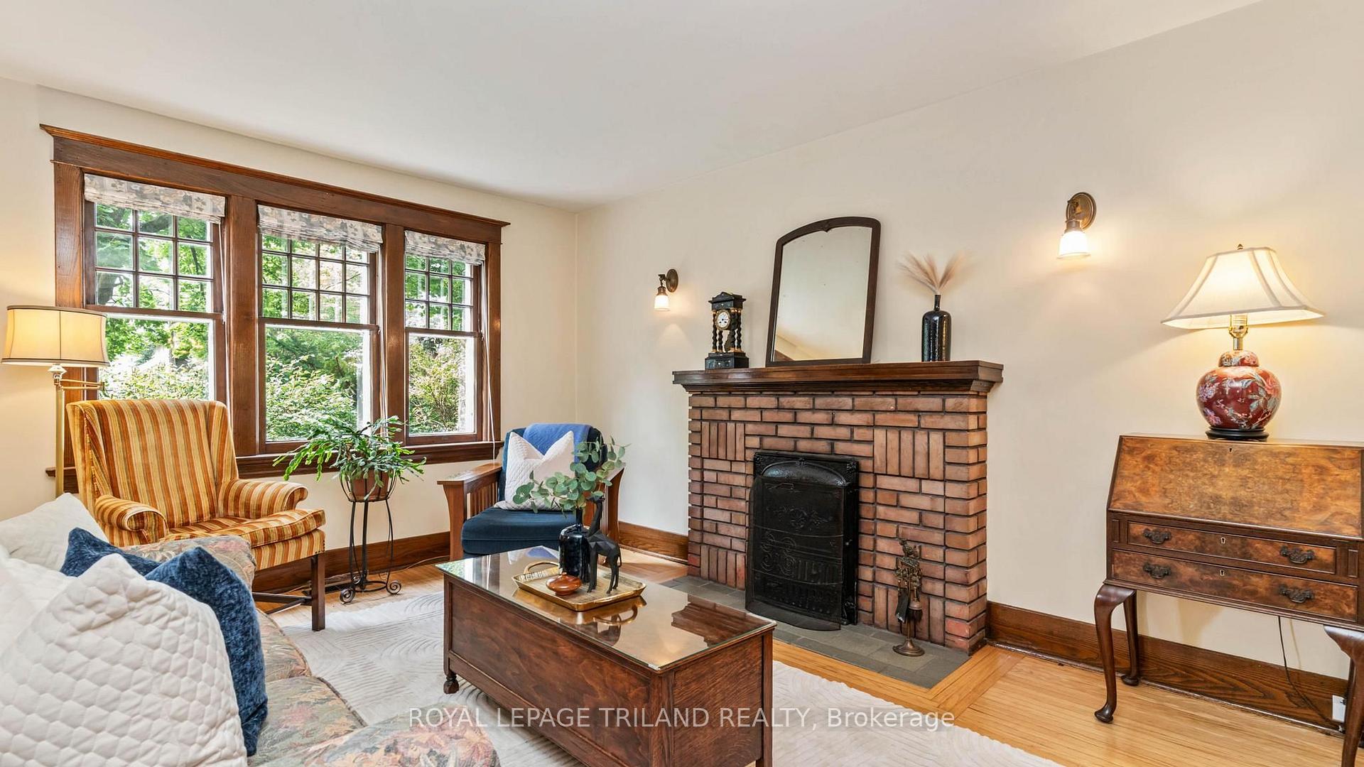 Photo 7 of 964 Maitland Street, London, East B — HOMEH