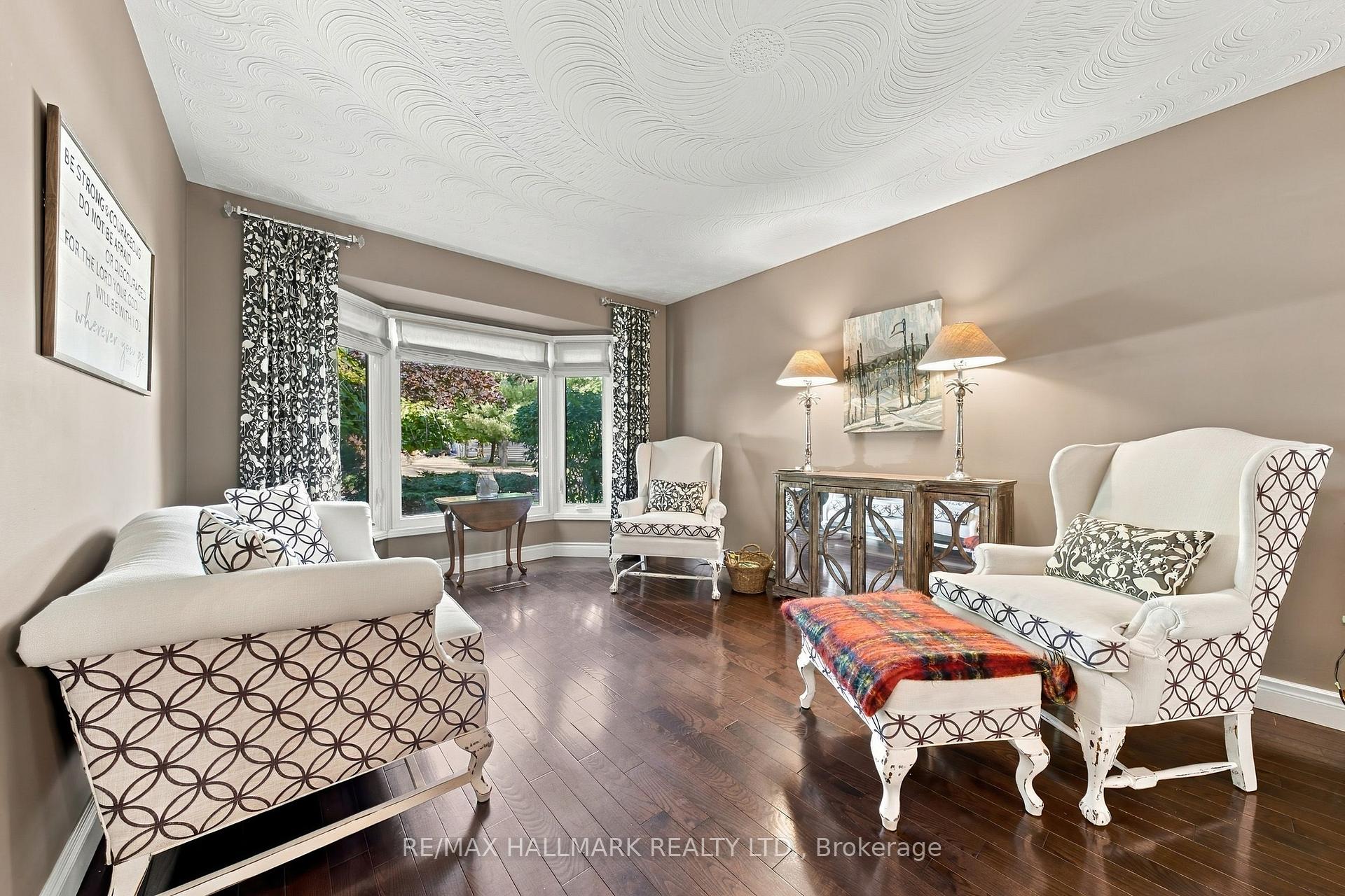 Photo 6 of 427 Melanie Crescent, Hamilton, Ancaster — HOMEH