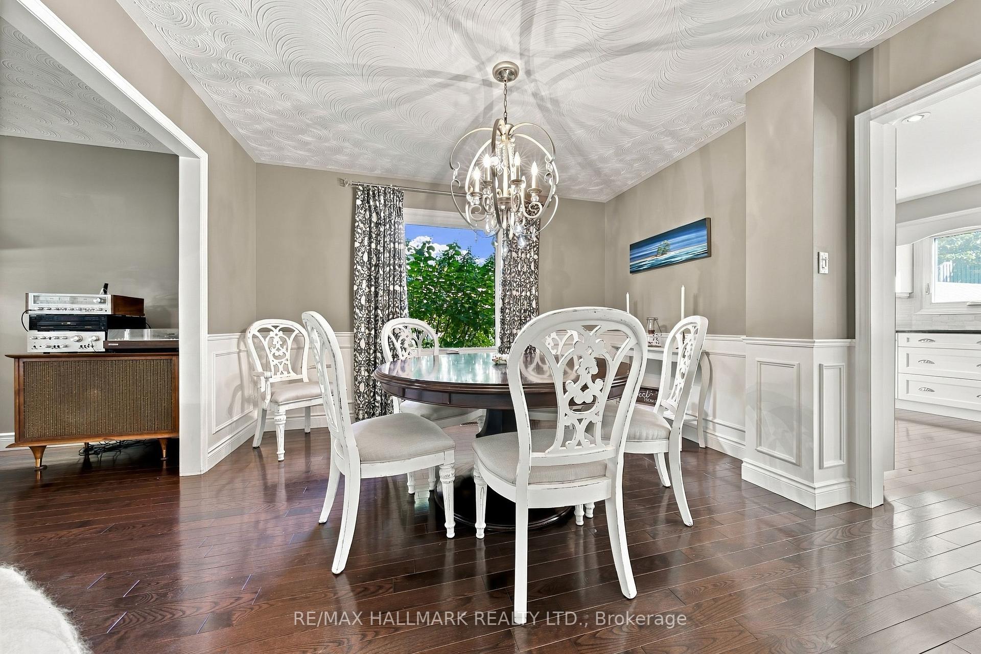 Photo 7 of 427 Melanie Crescent, Hamilton, Ancaster — HOMEH
