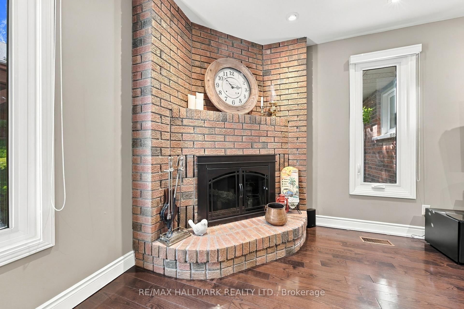 Photo 18 of 427 Melanie Crescent, Hamilton, Ancaster — HOMEH