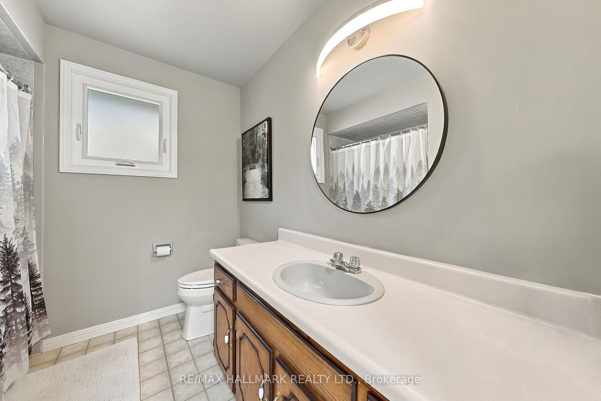 Photo 25 of 427 Melanie Crescent, Hamilton, Ancaster — HOMEH