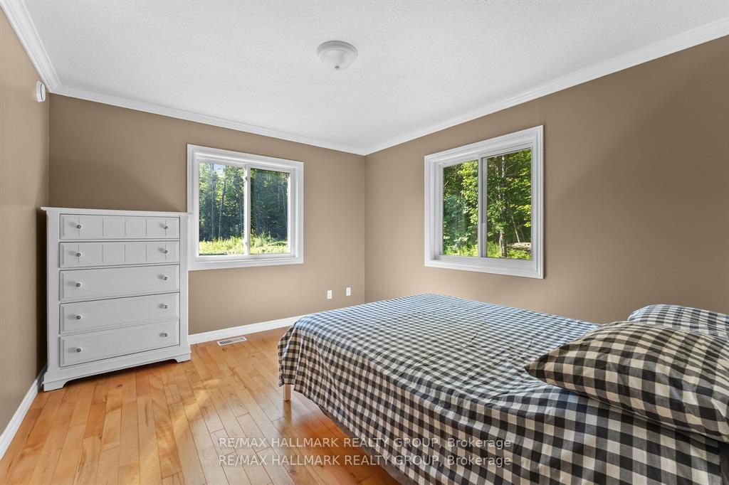 Photo 33 of 466 Stewartville Road, McNab/Braeside, Mcnab/Braeside Twps — HOMEH