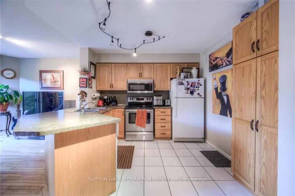 Photo 7 of 99 Foxborough Drive, Hamilton, Ancaster — HOMEH