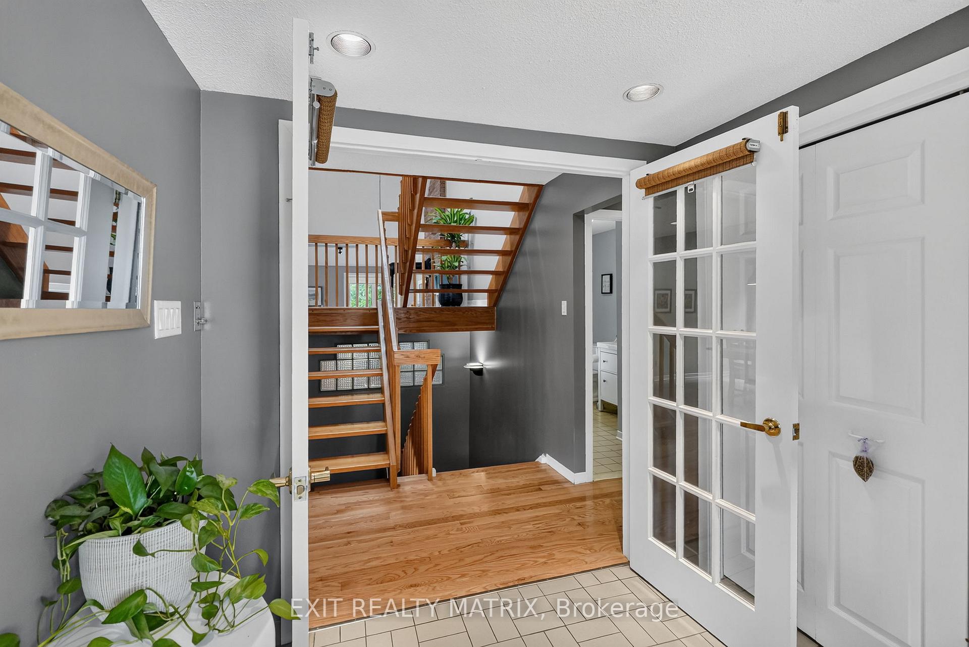 Photo 5 of 4510 Whispering Willow Drive, Ottawa, Sarsfield/Bearbrook — HOMEH