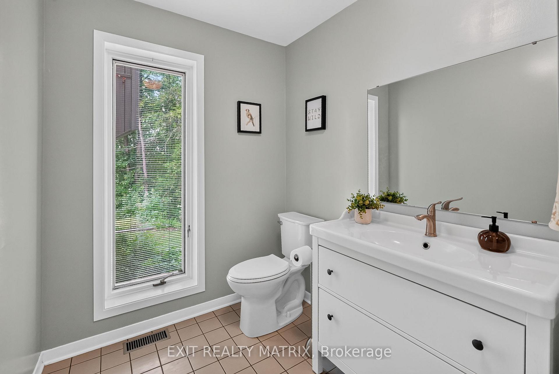 Photo 19 of 4510 Whispering Willow Drive, Ottawa, Sarsfield/Bearbrook — HOMEH