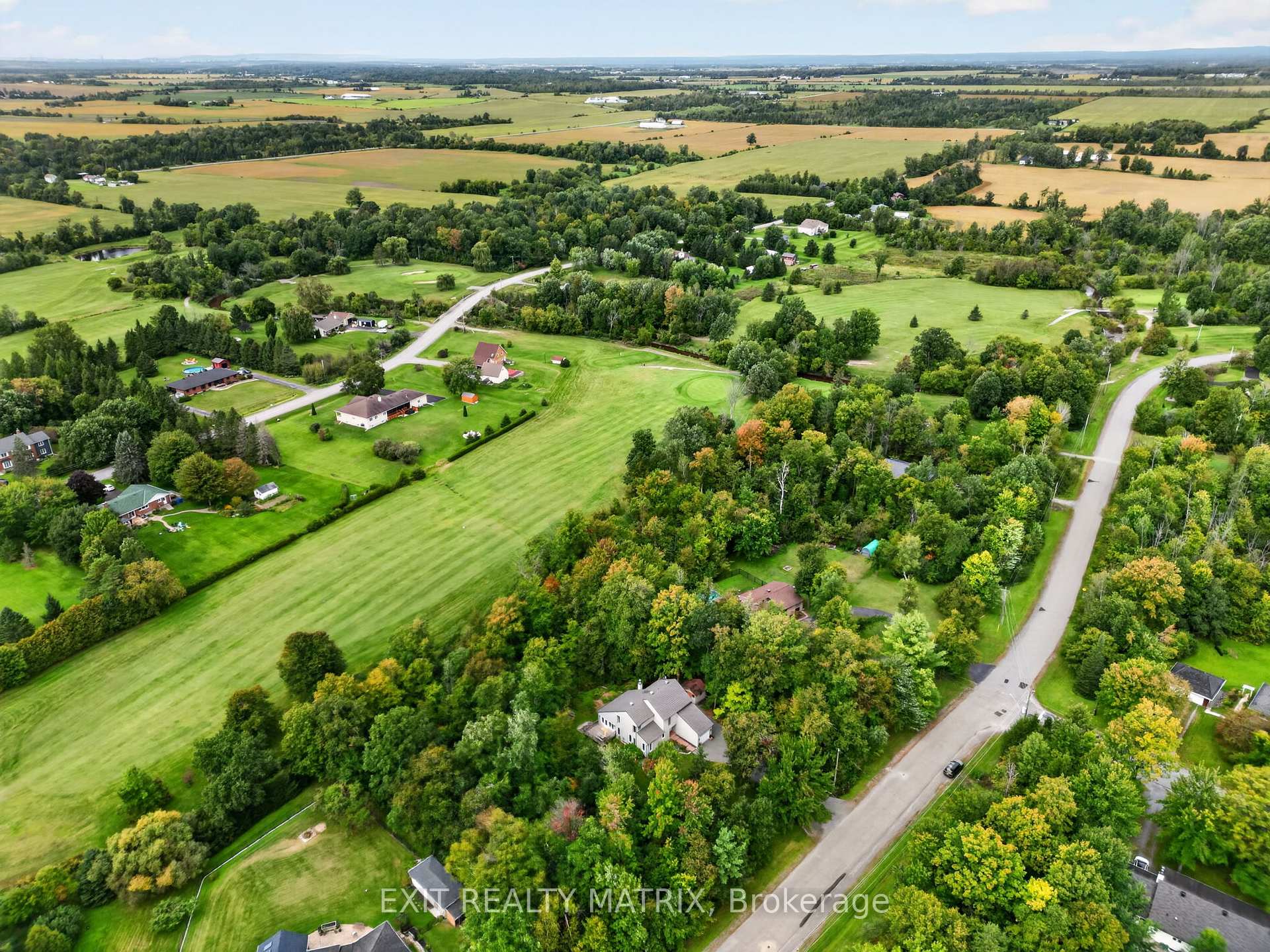 Photo 39 of 4510 Whispering Willow Drive, Ottawa, Sarsfield/Bearbrook — HOMEH