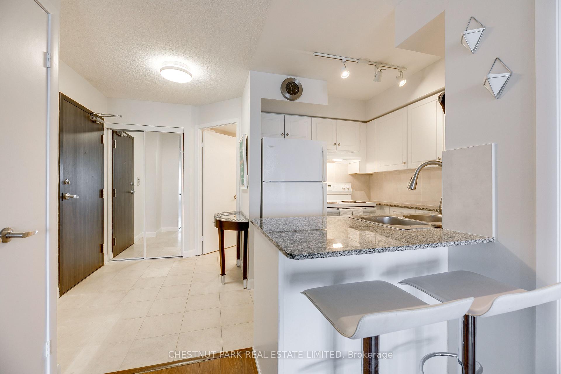 Photo 3 of Unit 3003, 210 Victoria Street, Toronto, Church-Yonge Corridor — HOMEH