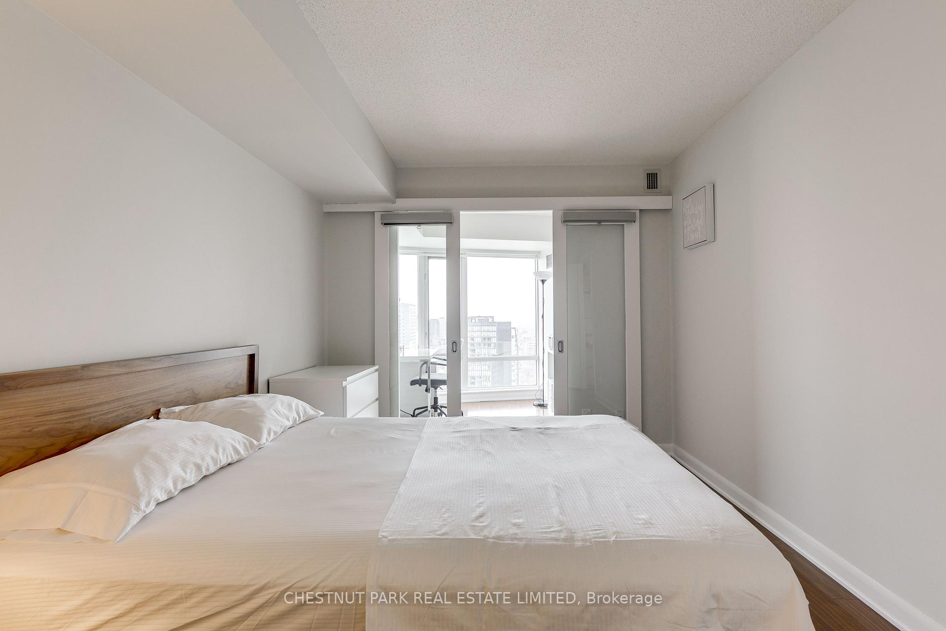 Photo 16 of Unit 3003, 210 Victoria Street, Toronto, Church-Yonge Corridor — HOMEH