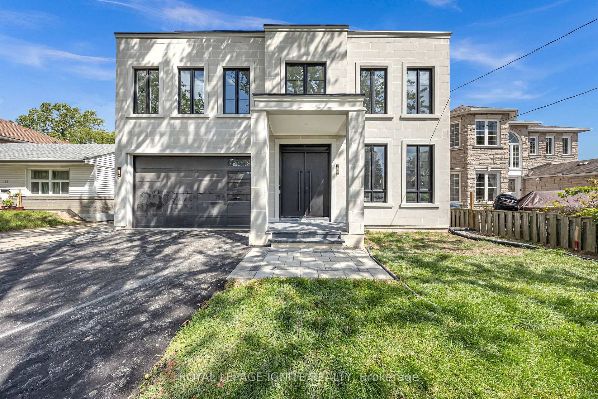 Photo 1 of 15 Deblyn Drive E, Scarborough, L'Amoreaux — HOMEH
