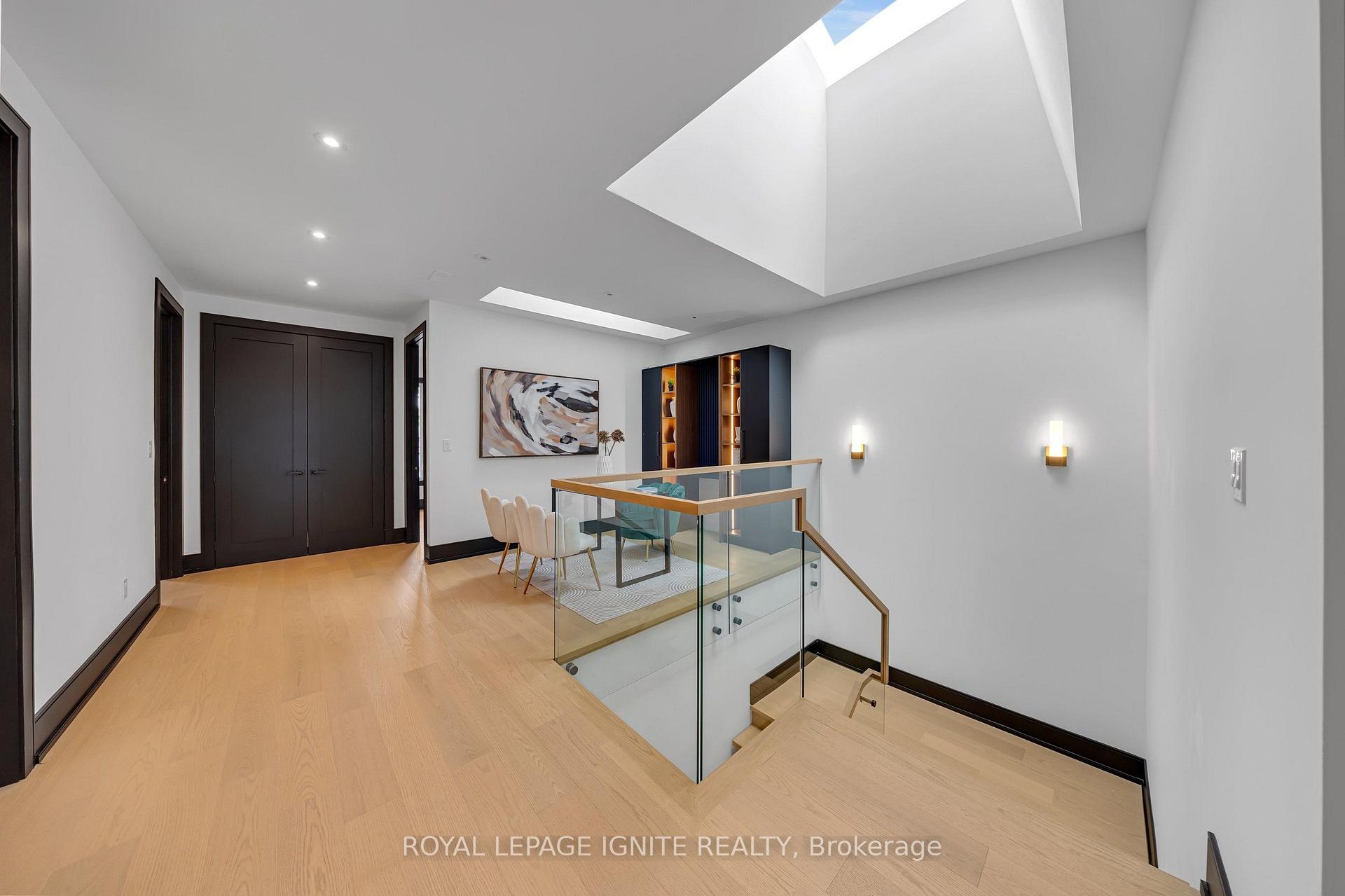 Photo 18 of 15 Deblyn Drive E, Scarborough, L'Amoreaux — HOMEH