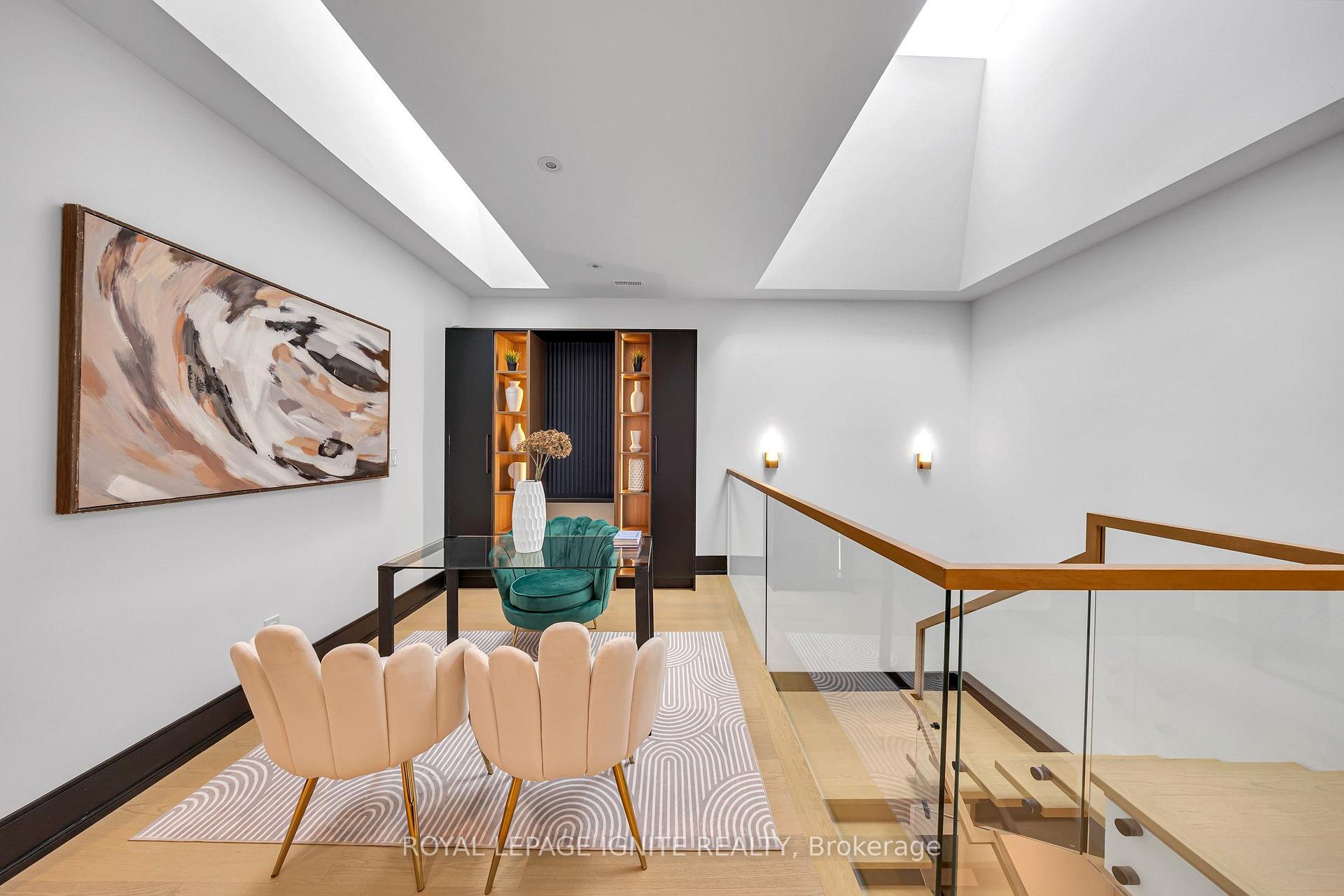 Photo 19 of 15 Deblyn Drive E, Scarborough, L'Amoreaux — HOMEH