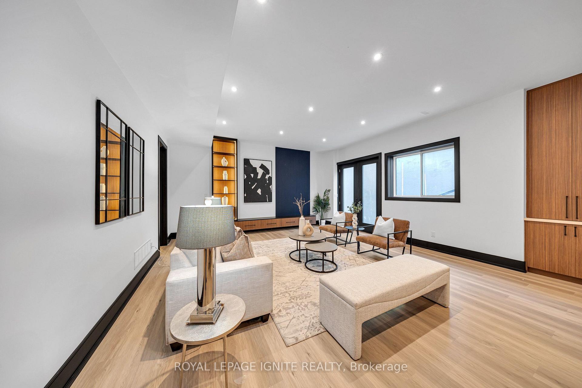 Photo 33 of 15 Deblyn Drive E, Scarborough, L'Amoreaux — HOMEH