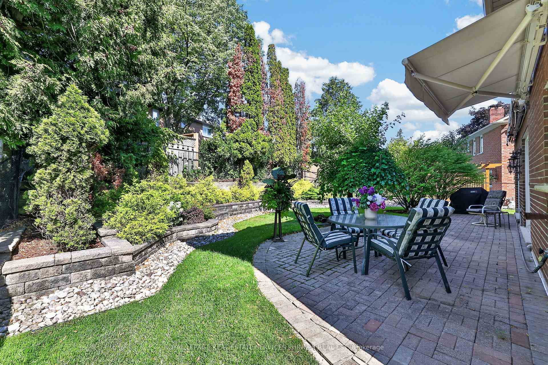 Photo 37 of 3861 Promontory Crescent, Mississauga, Erin Mills — HOMEH