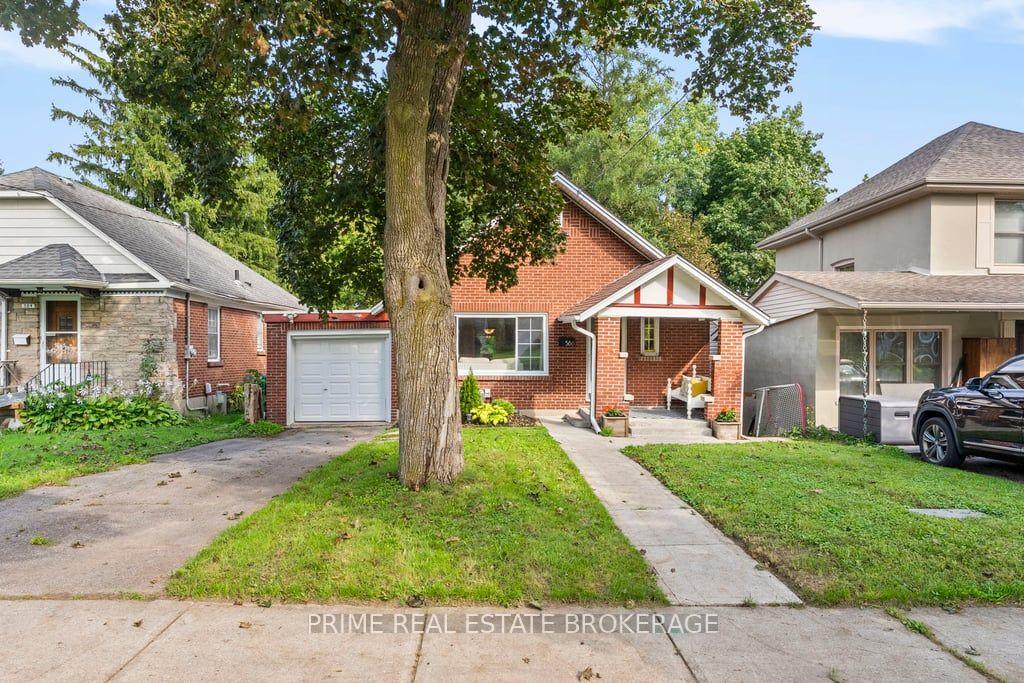 Photo of 586 Victoria Street