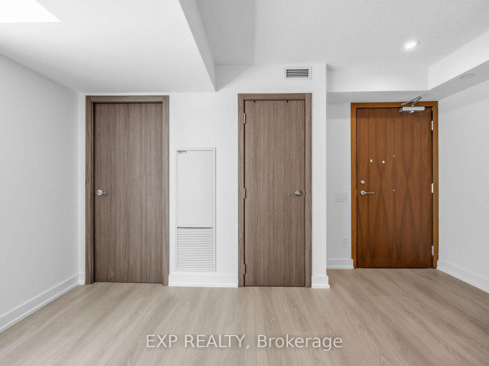Photo 6 of Unit 611, 19 Bathurst Street, Toronto, Waterfront Communities — HOMEH