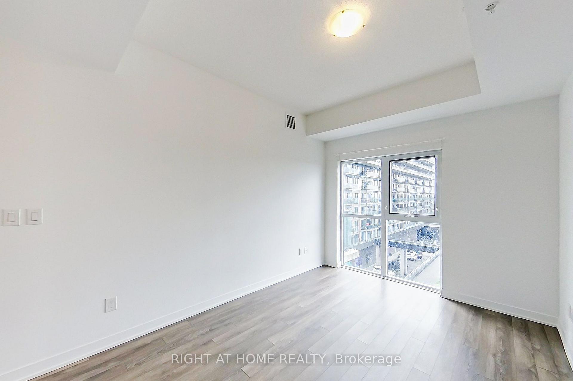 Photo 12 of Unit 505, 550 North Service Road, Grimsby, Grimsby Beach — HOMEH