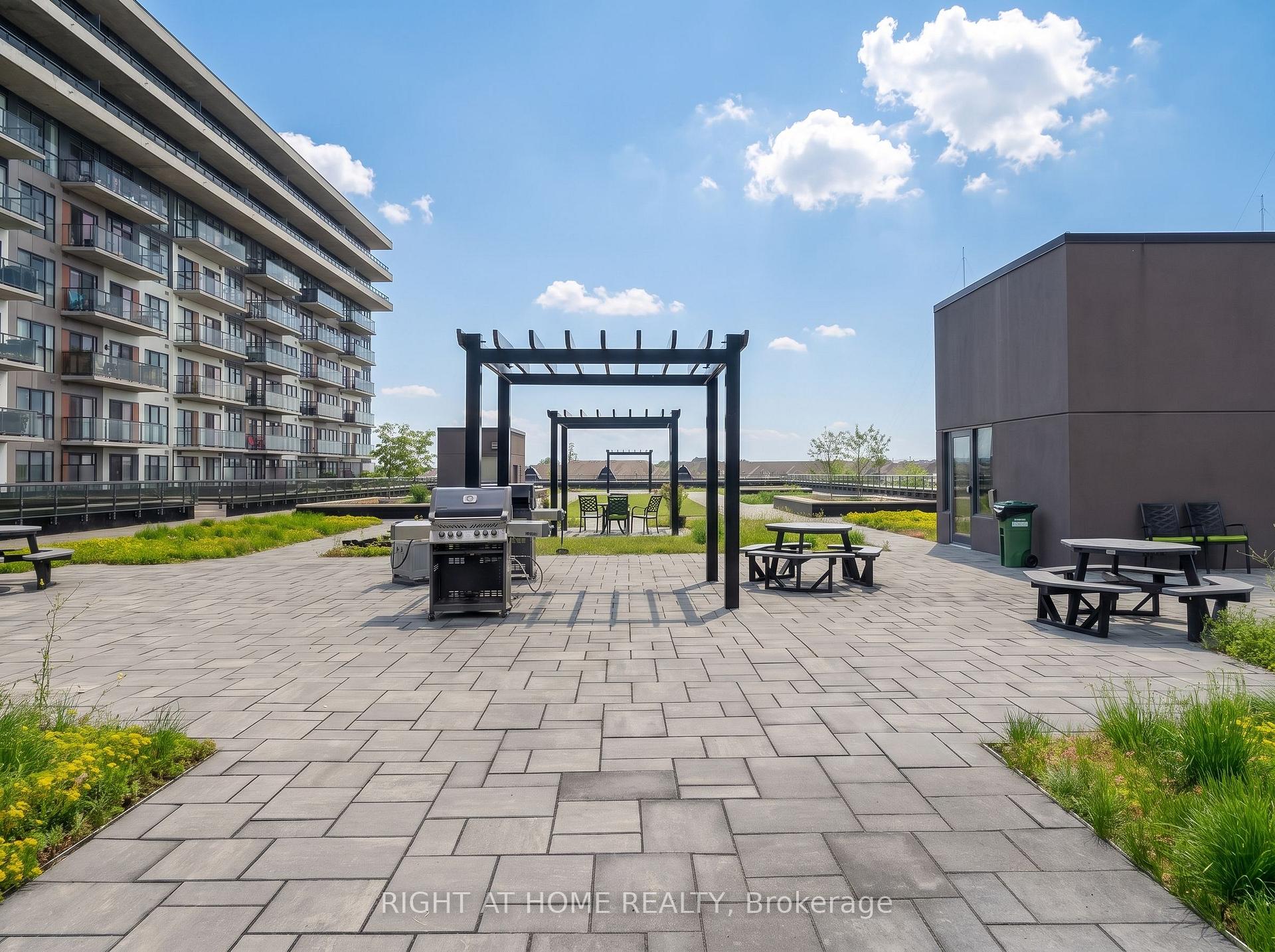 Photo 24 of Unit 505, 550 North Service Road, Grimsby, Grimsby Beach — HOMEH