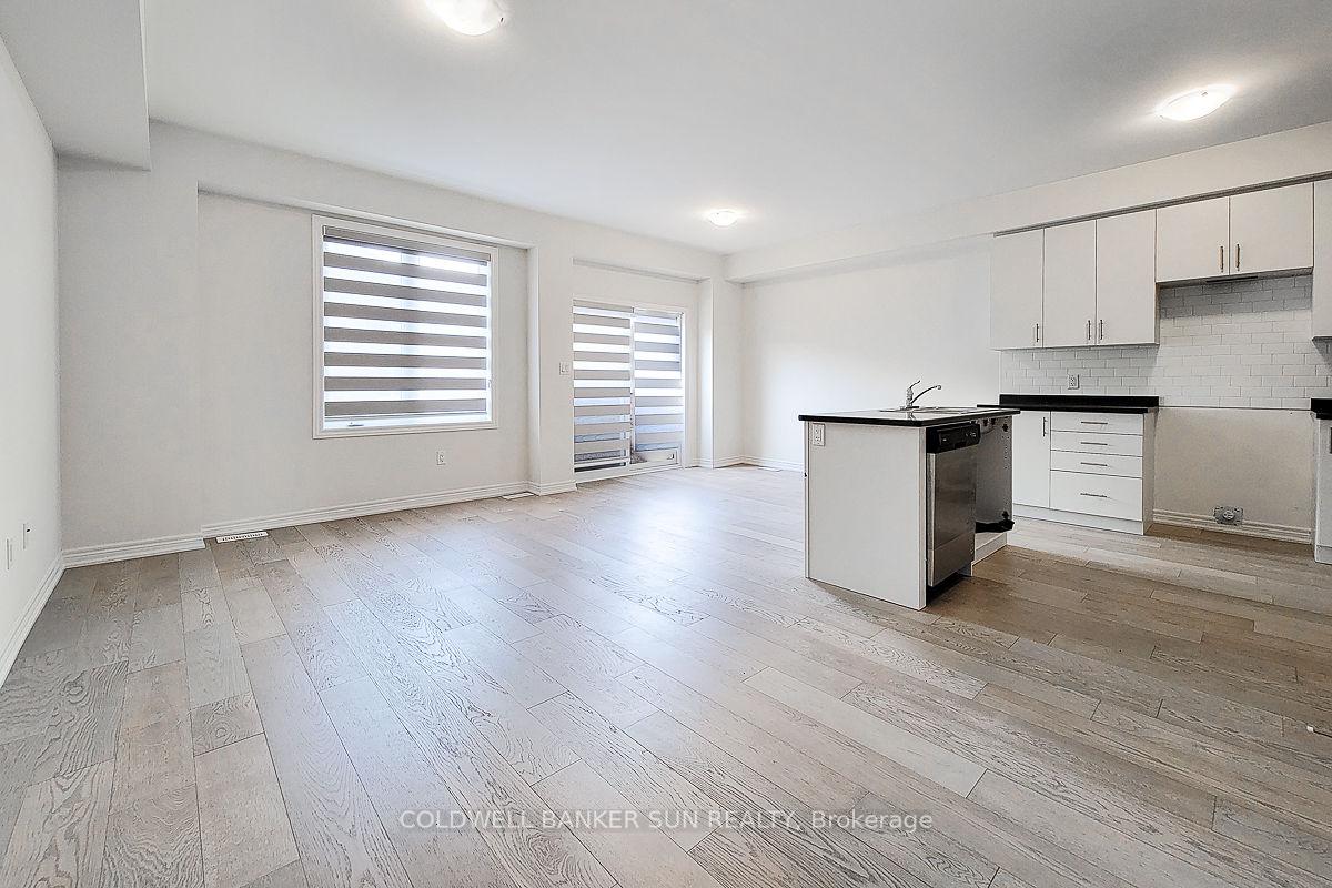 Photo 5 of 82 Pinot Crescent, Hamilton, Fruitland — HOMEH
