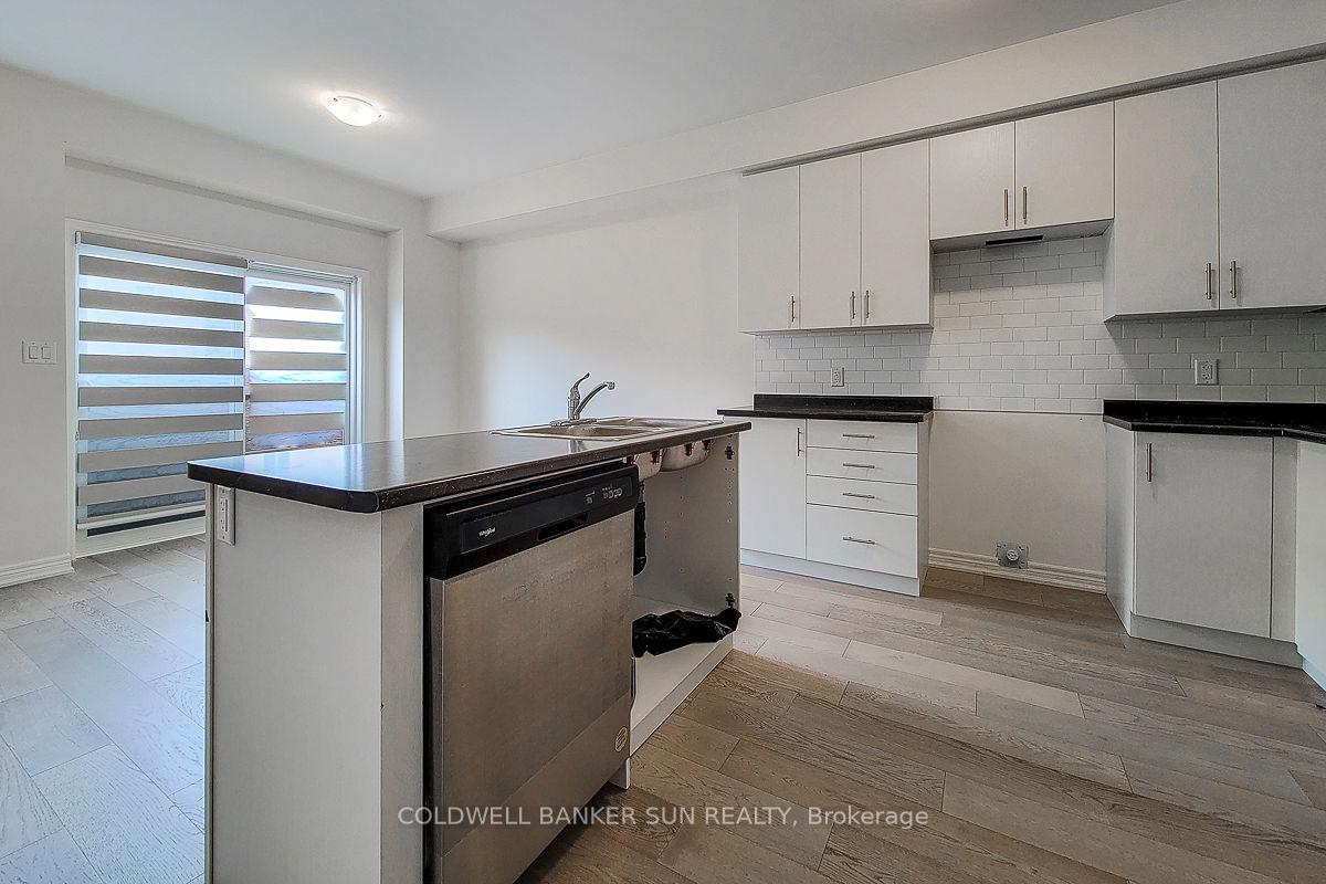 Photo 10 of 82 Pinot Crescent, Hamilton, Fruitland — HOMEH