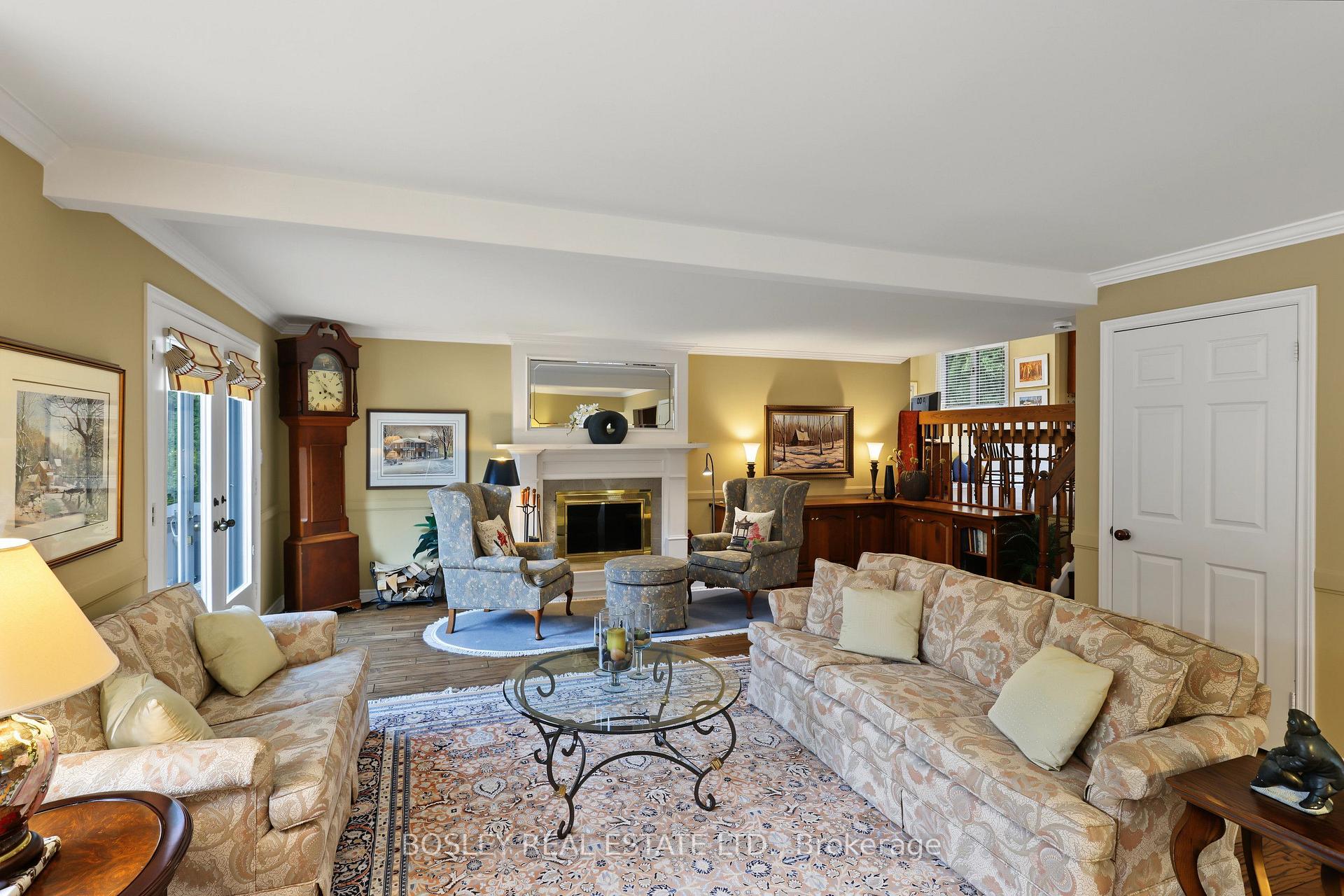 Photo 10 of 69 Fairway Drive, Aurora, Aurora Highlands — HOMEH