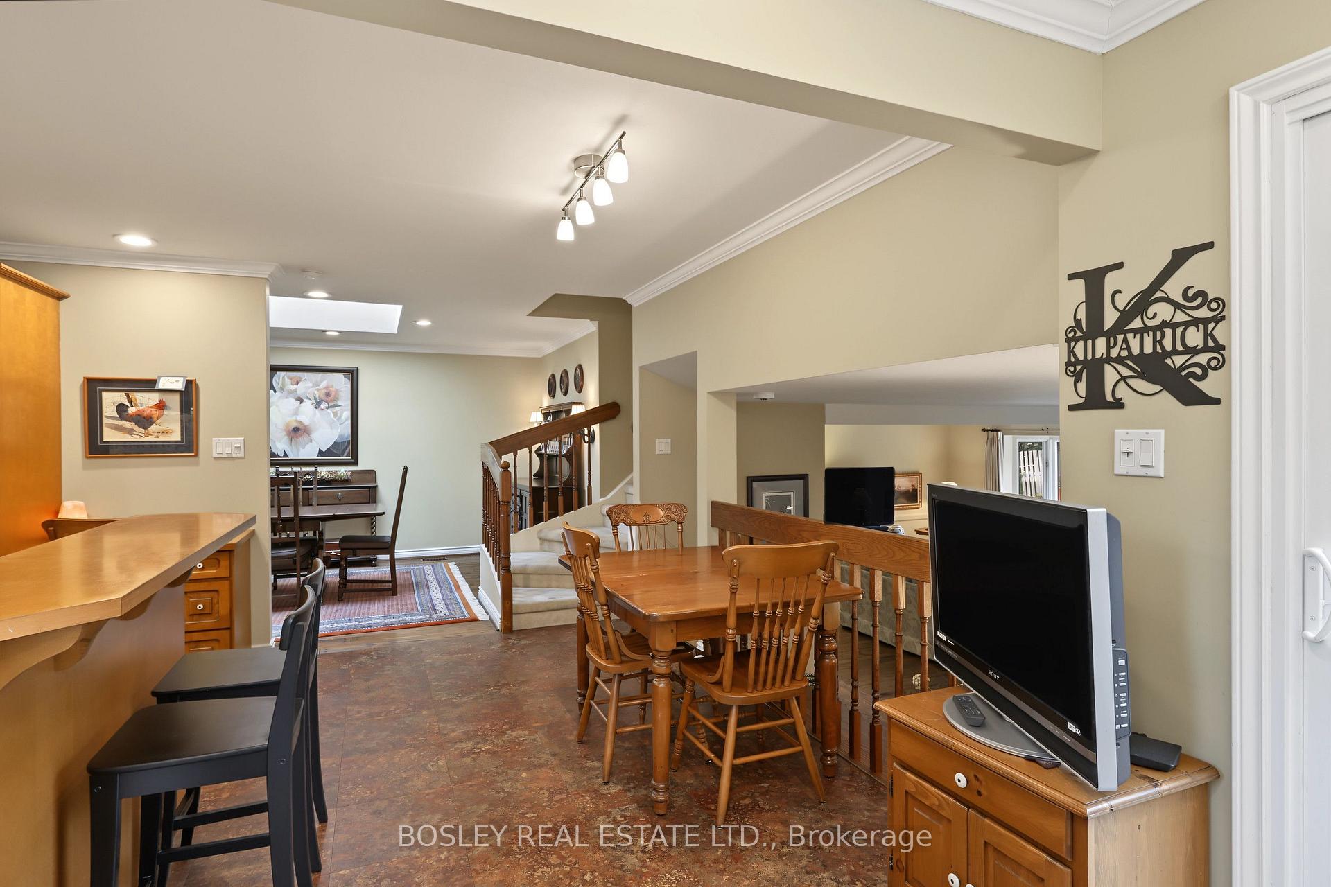 Photo 19 of 69 Fairway Drive, Aurora, Aurora Highlands — HOMEH