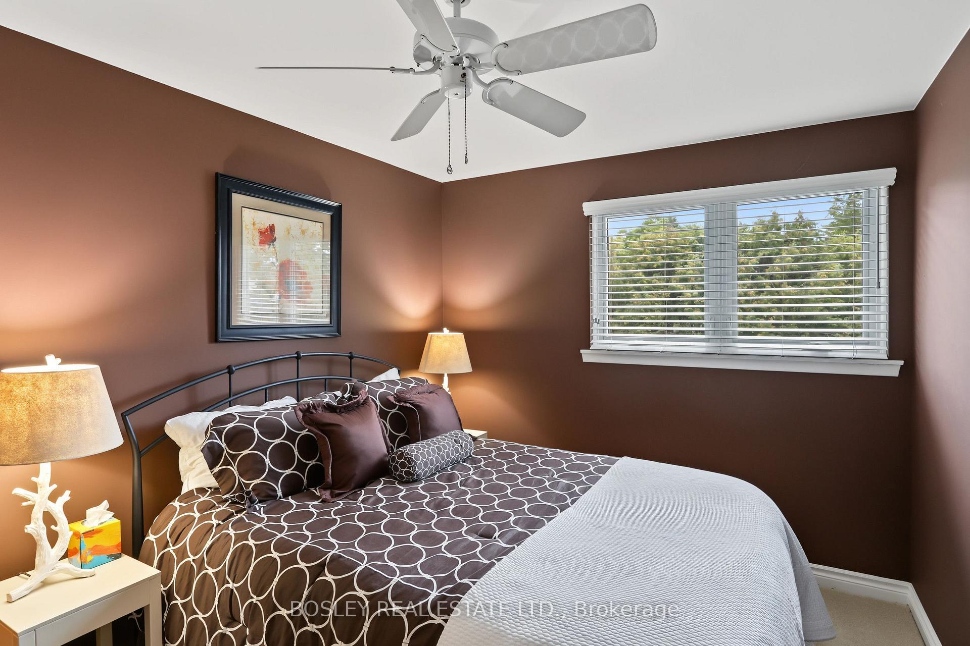 Photo 25 of 69 Fairway Drive, Aurora, Aurora Highlands — HOMEH