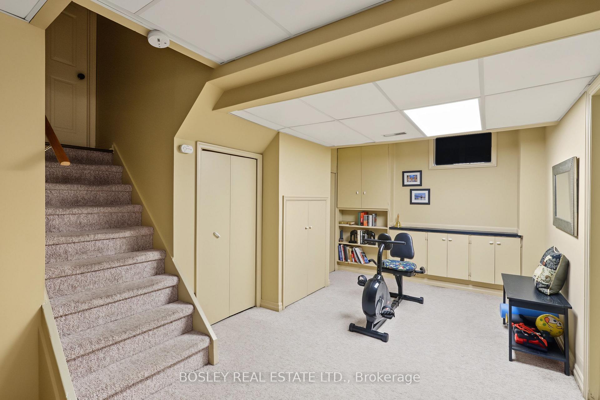 Photo 31 of 69 Fairway Drive, Aurora, Aurora Highlands — HOMEH