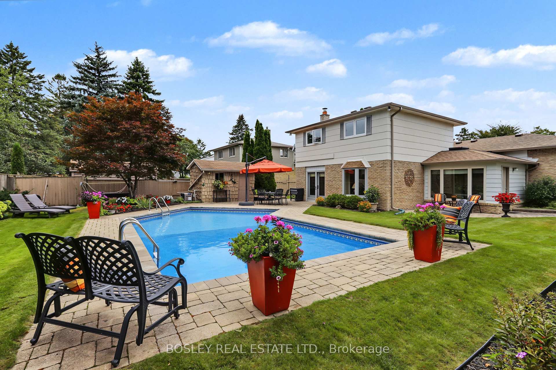 Photo 34 of 69 Fairway Drive, Aurora, Aurora Highlands — HOMEH
