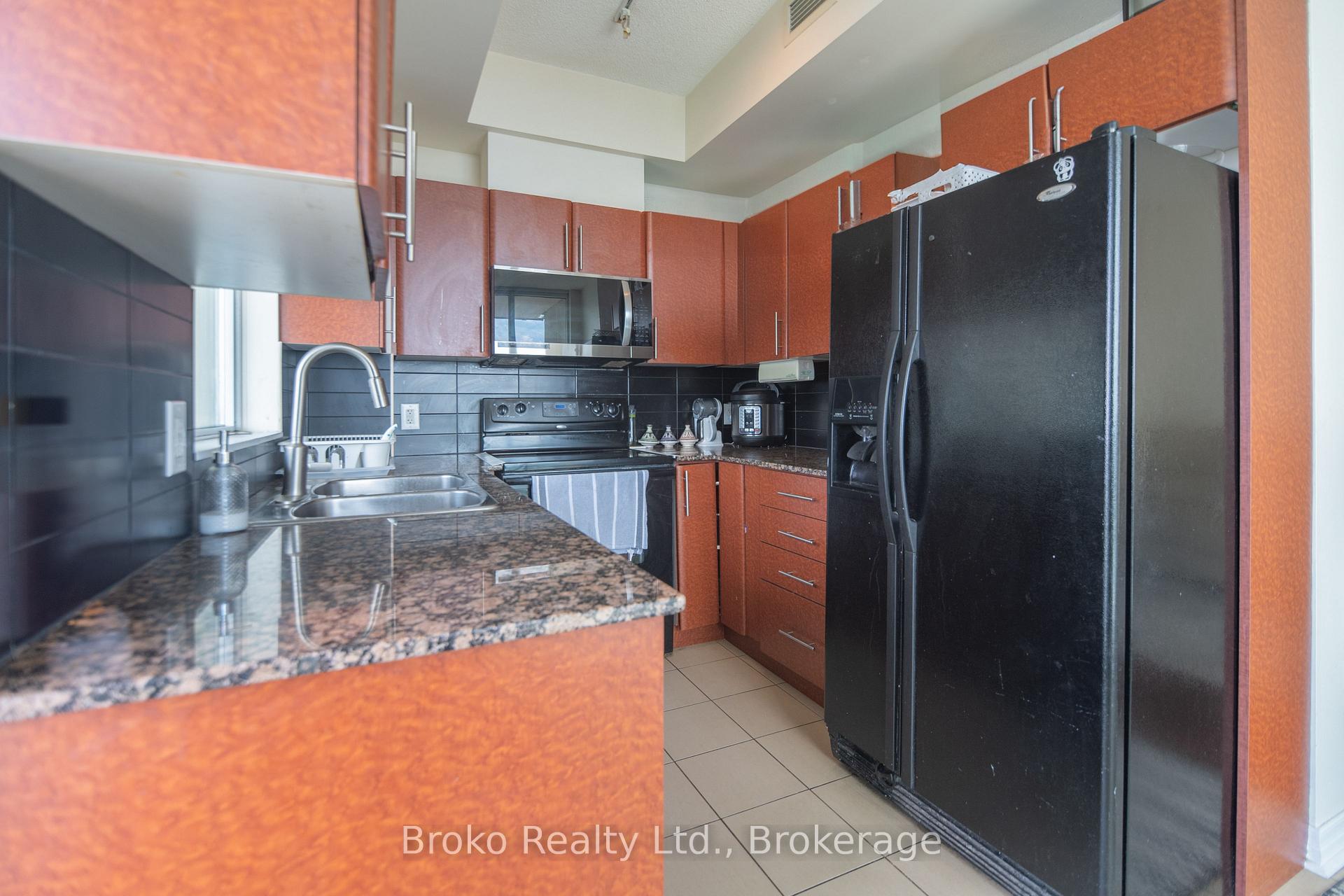 Photo 18 of Unit 2907, 3515 Kariya Drive, Mississauga, City Centre — HOMEH