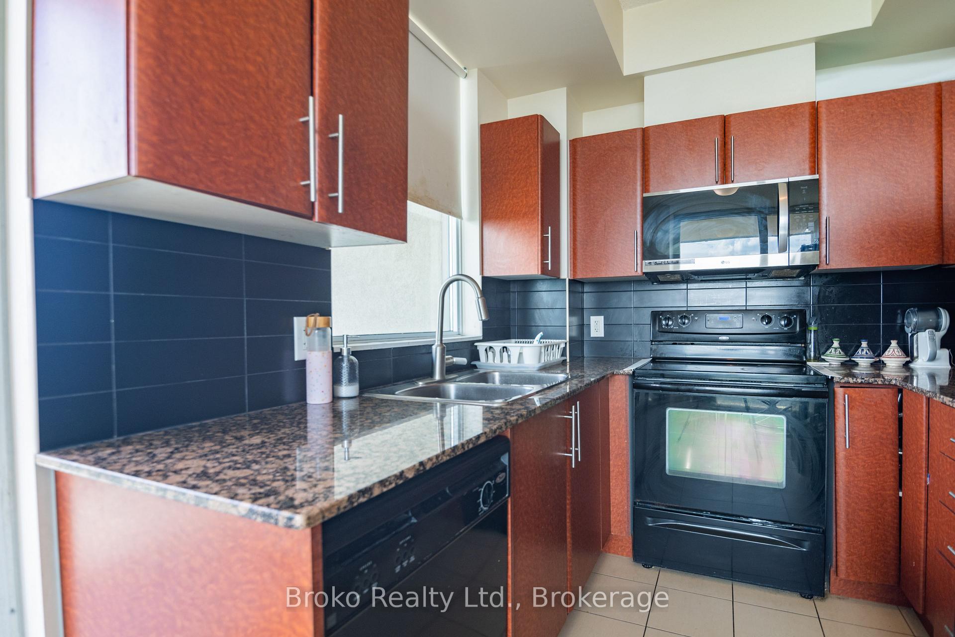 Photo 19 of Unit 2907, 3515 Kariya Drive, Mississauga, City Centre — HOMEH