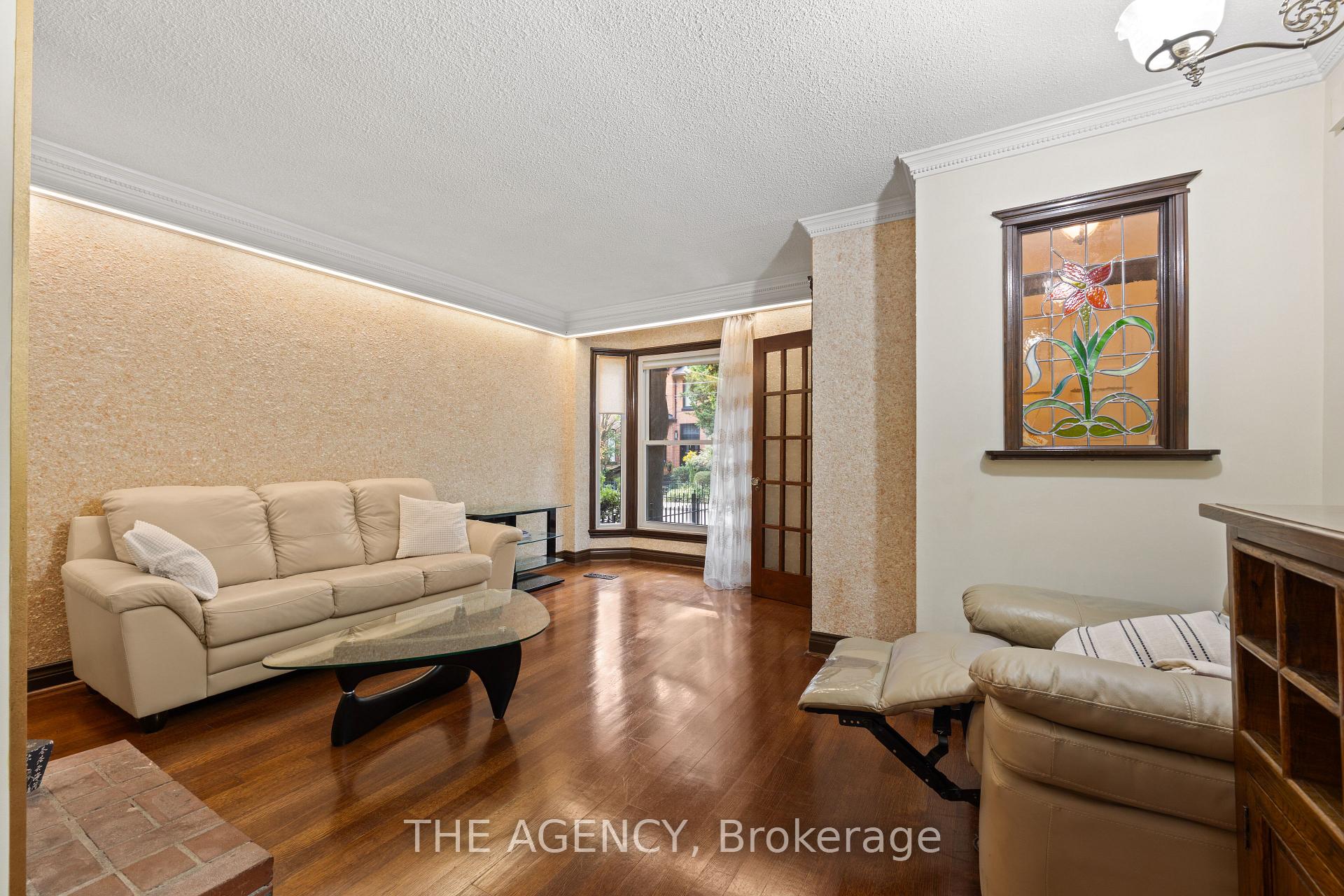 Photo 5 of 111 Seaton Street, Toronto, Moss Park — HOMEH
