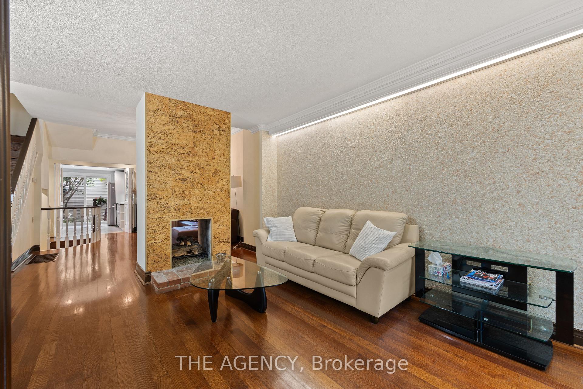 Photo 6 of 111 Seaton Street, Toronto, Moss Park — HOMEH