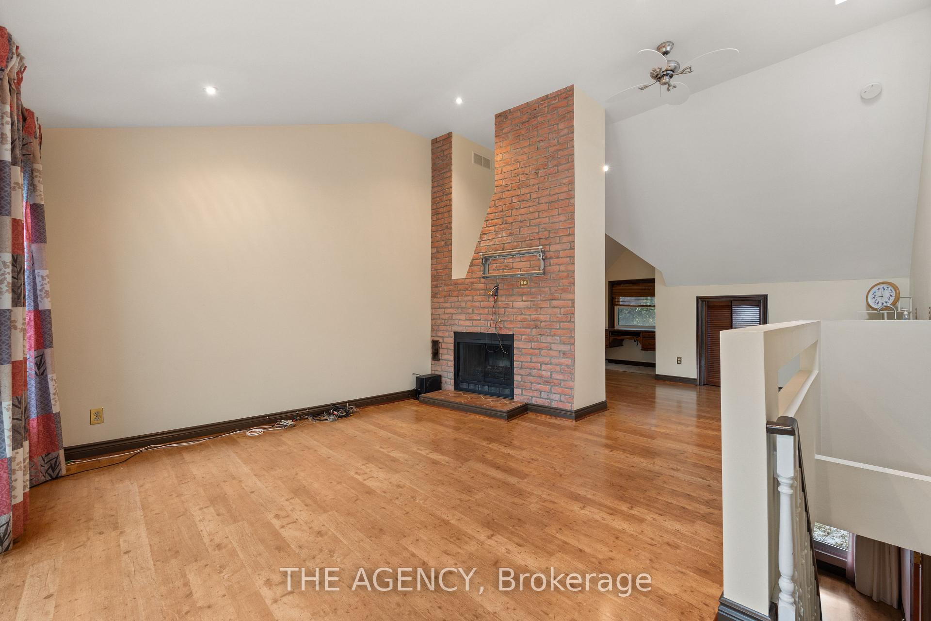Photo 17 of 111 Seaton Street, Toronto, Moss Park — HOMEH
