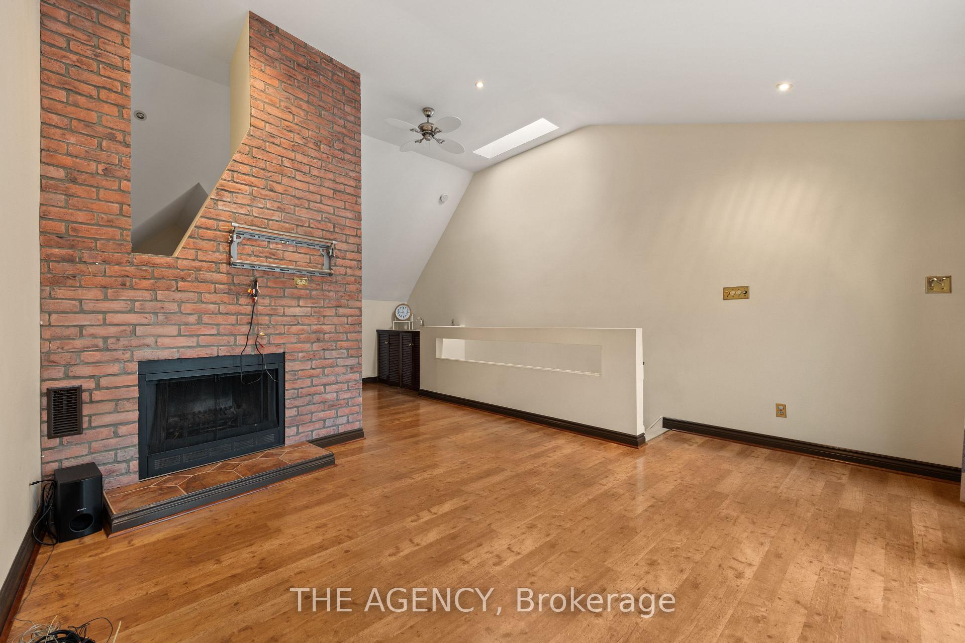 Photo 18 of 111 Seaton Street, Toronto, Moss Park — HOMEH