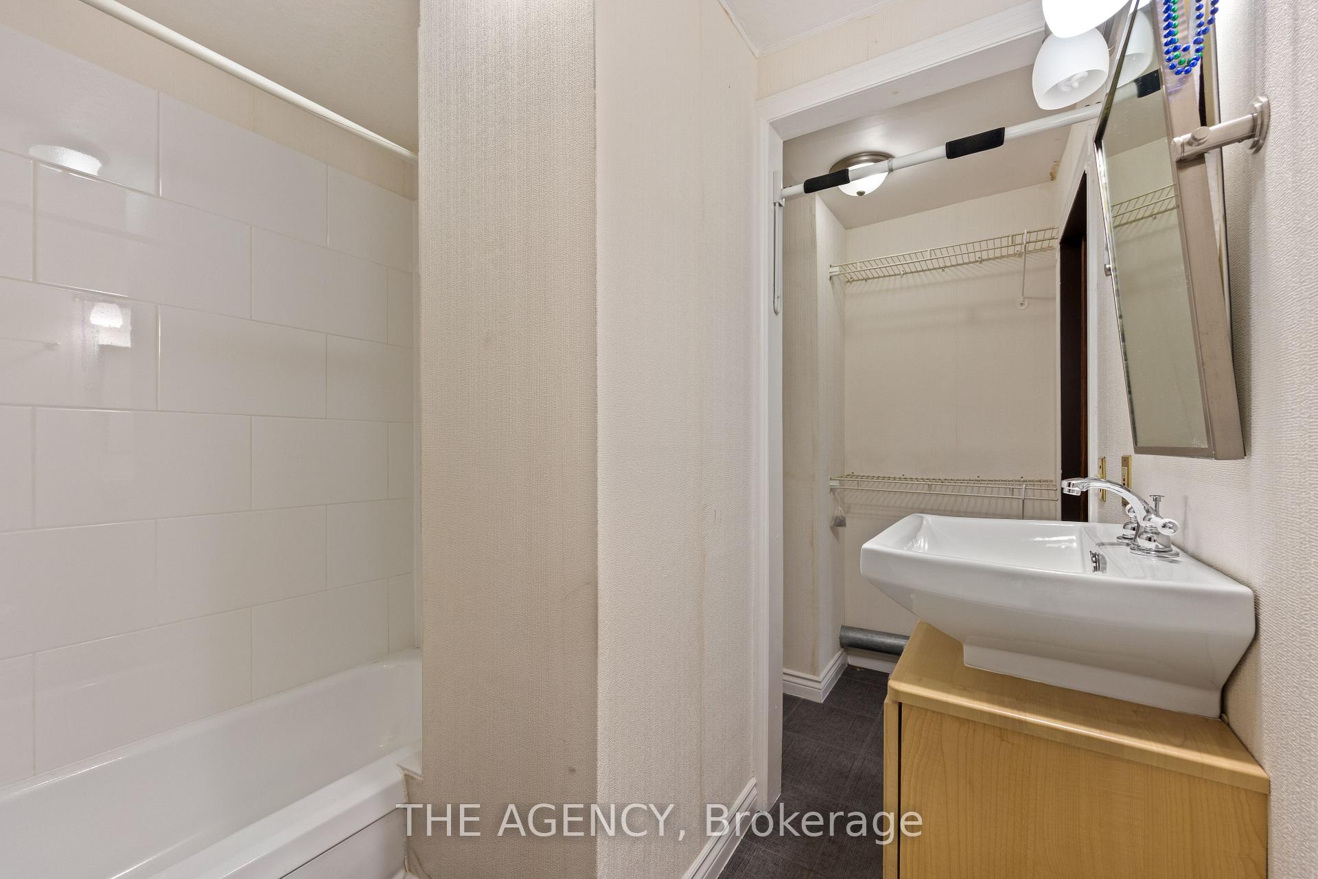 Photo 20 of 111 Seaton Street, Toronto, Moss Park — HOMEH