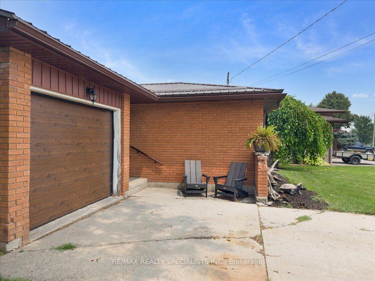 Photo 3 of 12 Wardell Crescent, Haldimand — HOMEH