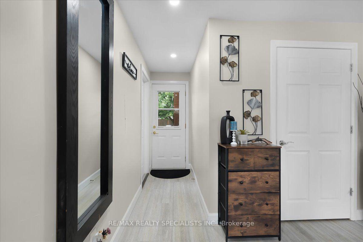 Photo 6 of 12 Wardell Crescent, Haldimand — HOMEH