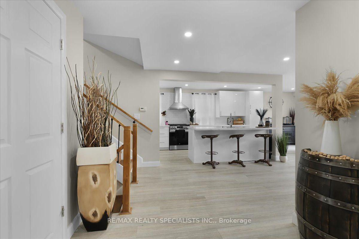 Photo 7 of 12 Wardell Crescent, Haldimand — HOMEH