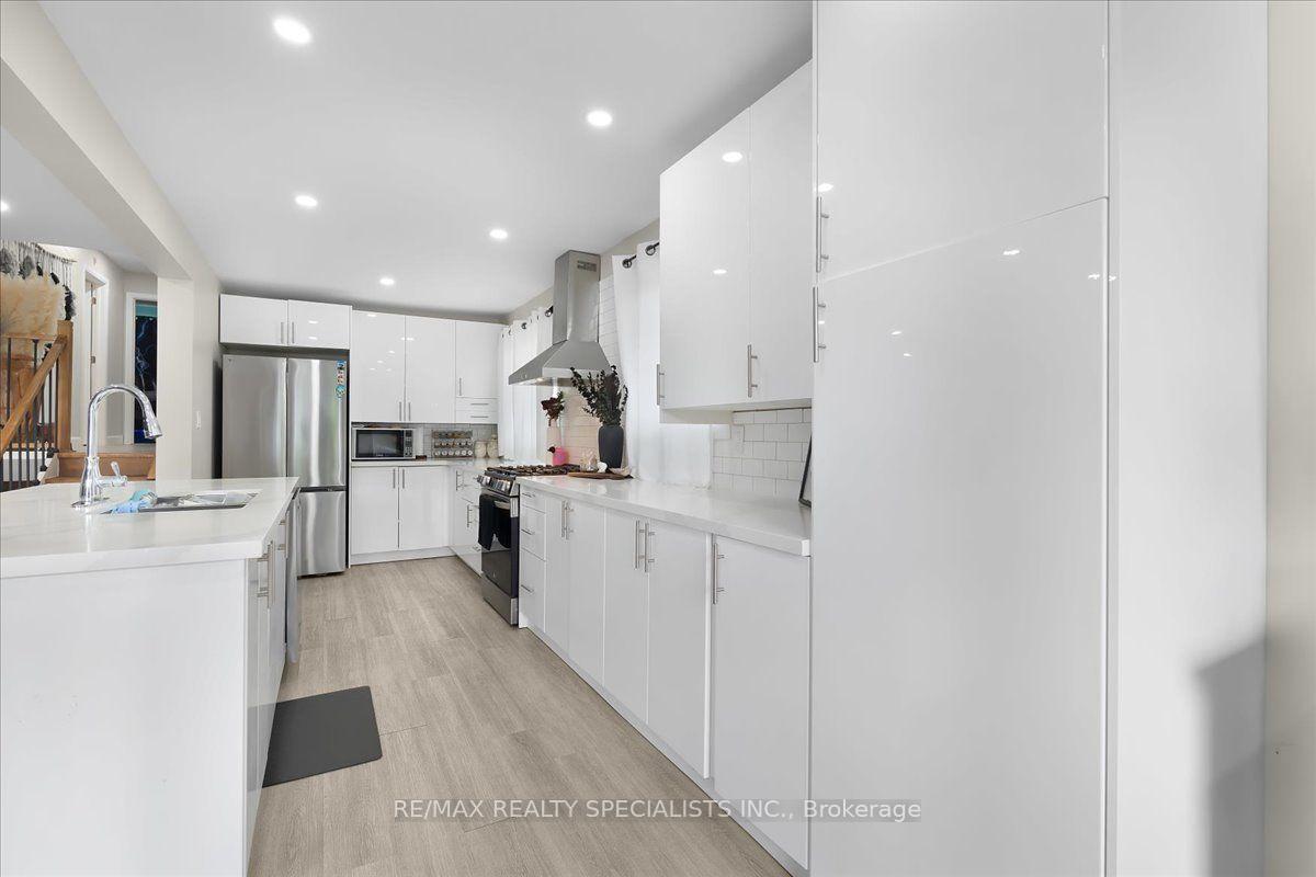 Photo 12 of 12 Wardell Crescent, Haldimand — HOMEH