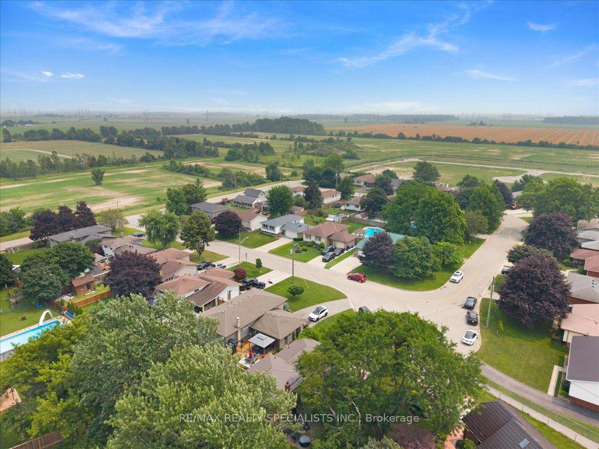 Photo 45 of 12 Wardell Crescent, Haldimand — HOMEH