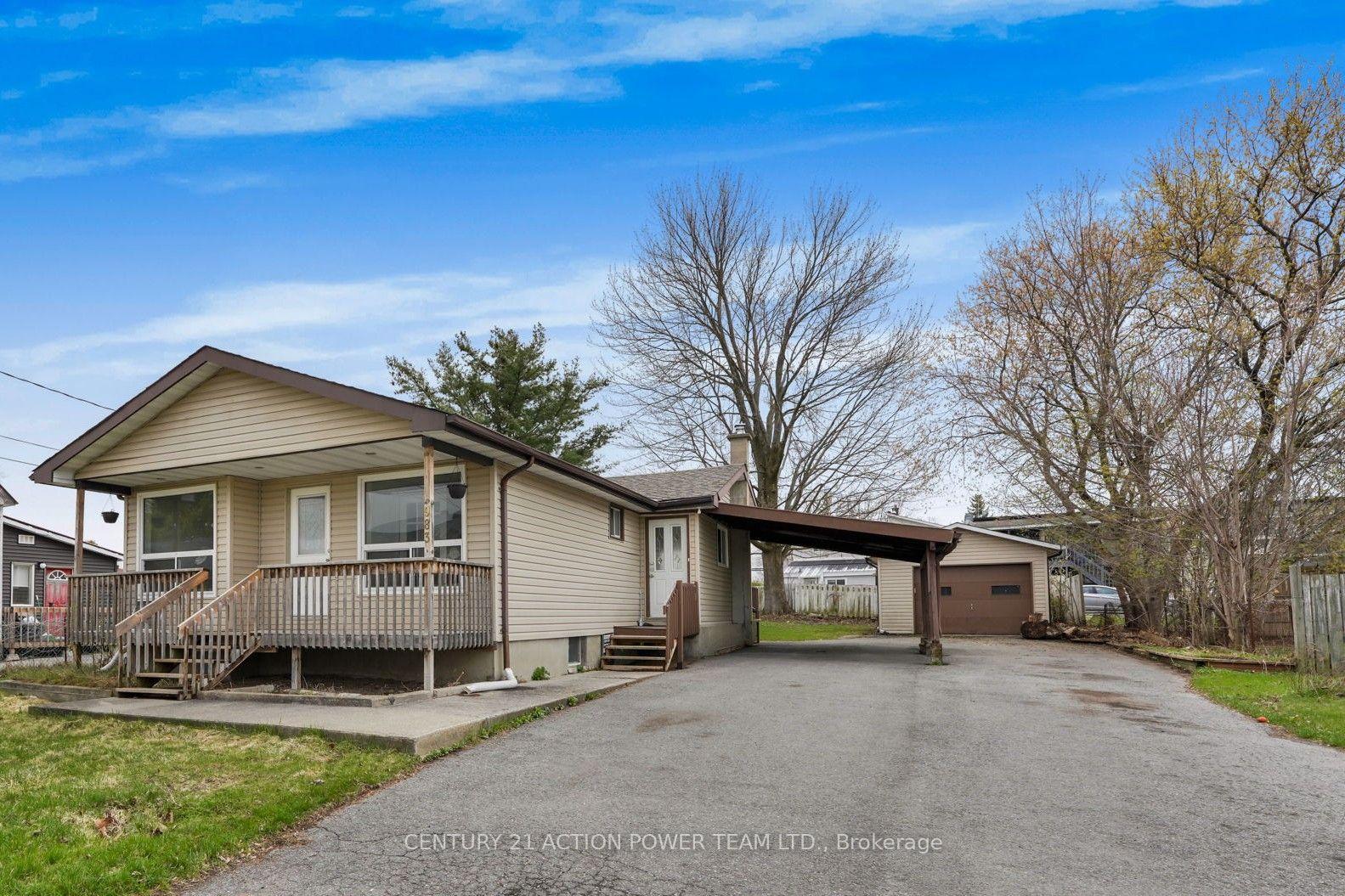 Front of 983 Chapman Street