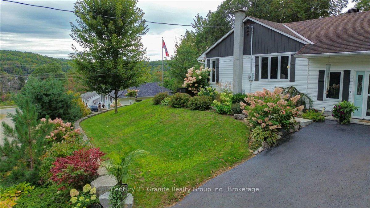 Photo 2 of 5 Forest Hill Road, Bancroft, Bancroft Ward — HOMEH